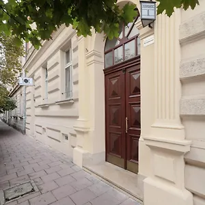 Stare Czapskich By Renters Kraków